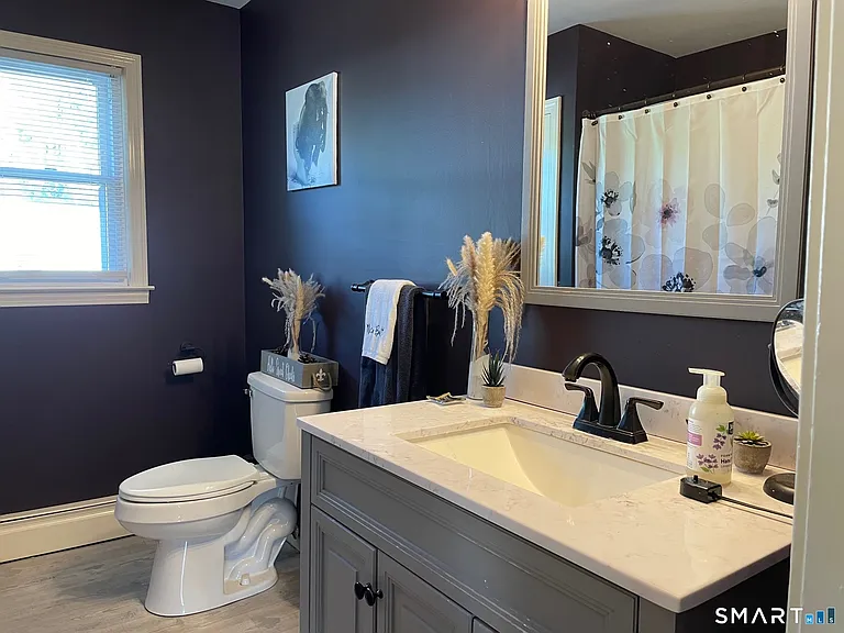 49 Homeside Ave — Photo 9