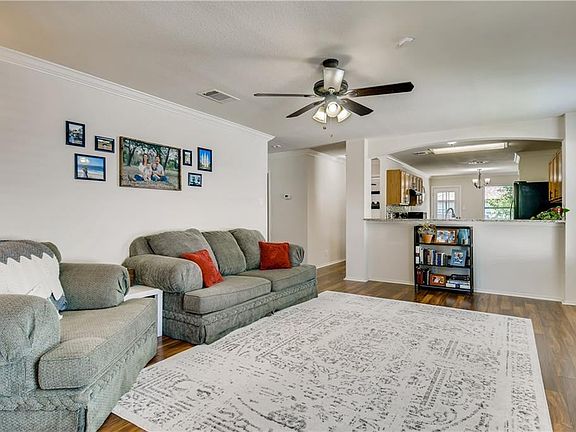 4th image of 602 Country Estates Dr