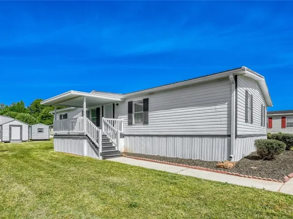 916 Bel Air Blvd, Hampton, GA 30228