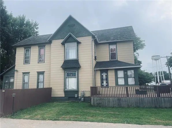313 E Wait St, Cerro Gordo, IL 61818