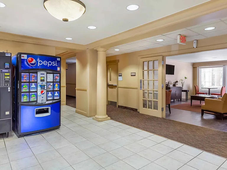 Lobby and Guest Check-in