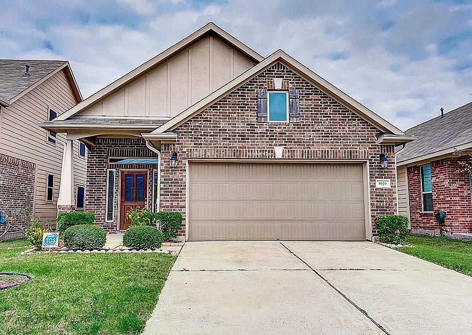 1st image of 9019 Fuqua Breeze Dr