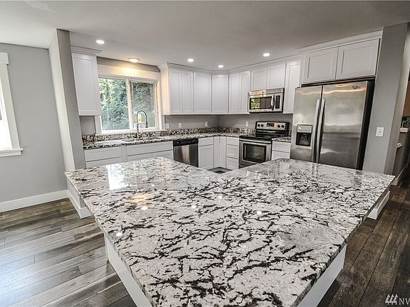 4th image of 10368 W Horizon Ln SE
