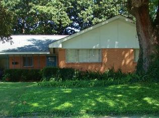 2330 Somerset Dr, New Orleans, LA 70131
