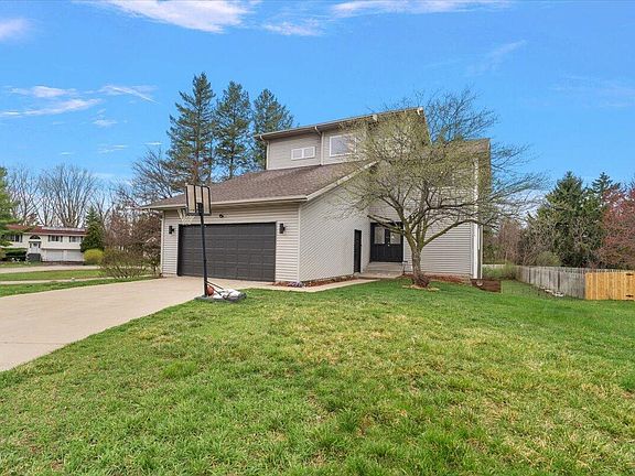 3rd image of 1491 Country Knoll Pl