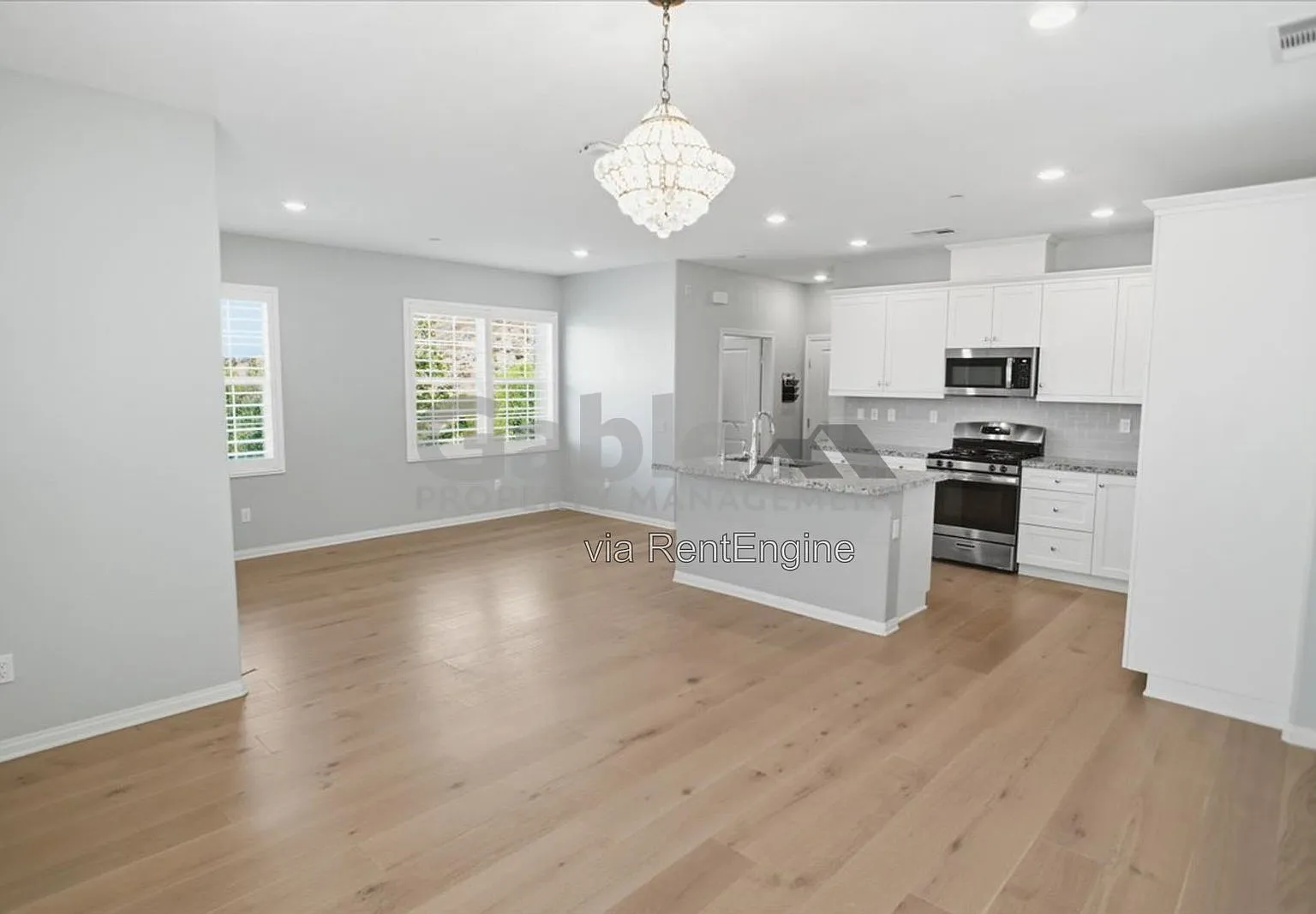 3 bed, 3.0 bath, 1620 sqft, $3,800 — Photo 3