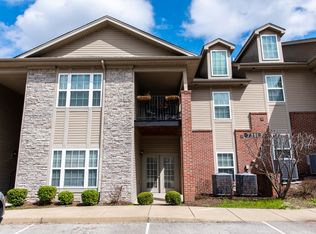 7311 Saint Andrews Woods Cir UNIT 102, Louisville, KY 40214