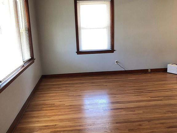 4th image of 10688 Saint Augustine Ct