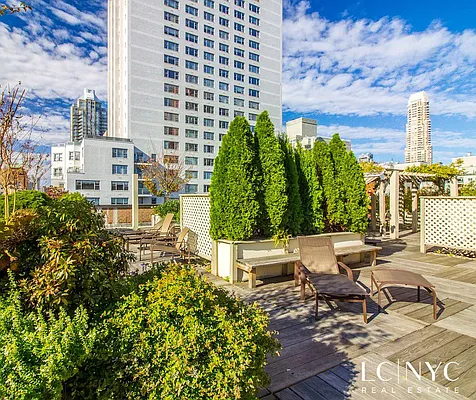 Rented by Keller Williams NYC | media 25