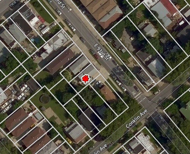 1st image of 1120 E 93rd St