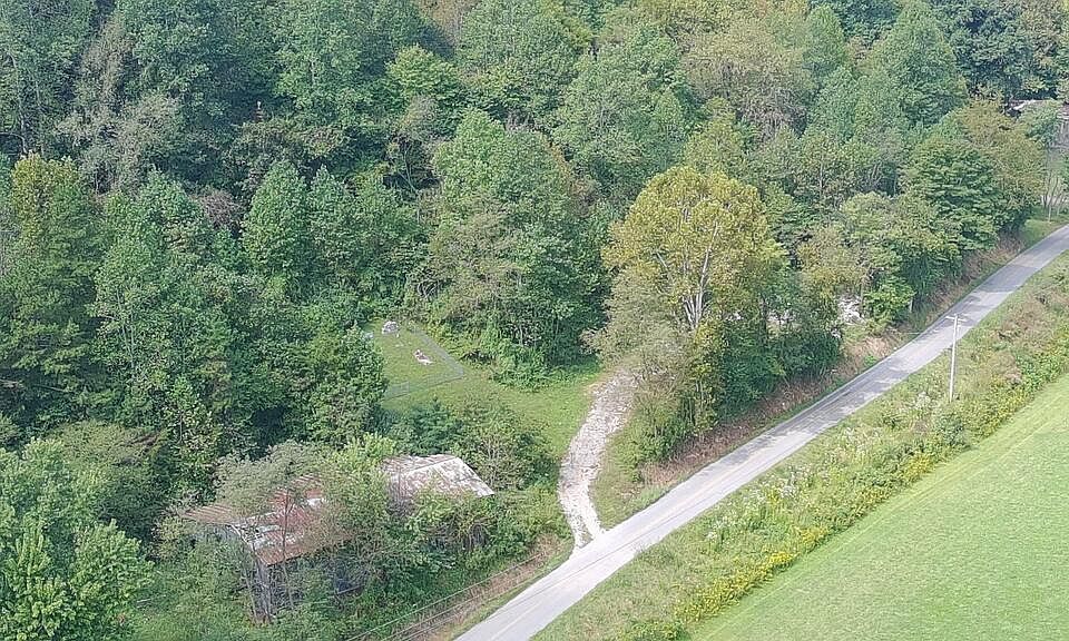 1st image of 51 Ronnie Marshall Cemetery Rd