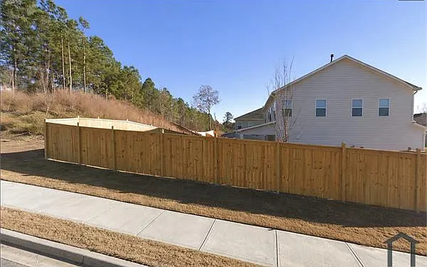 850 Elderberry Ct #1 — Photo 32