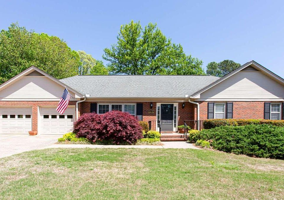 1st image of 2149 Meadow Crest Ter