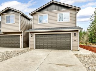 210 Creekside Dr, Port Angeles, WA 98362