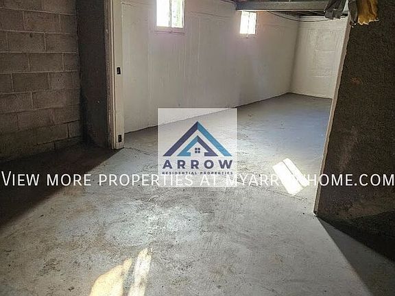 3rd image of 10116 Cloverdale Dr