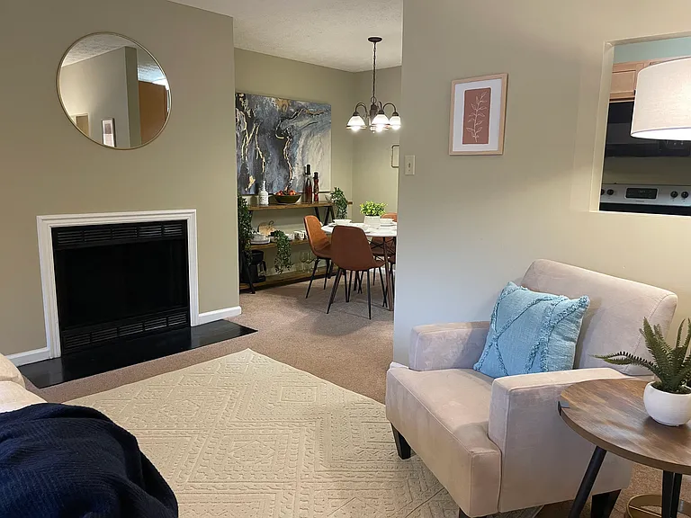 Fox Lake Apartment Homes — Photo 16