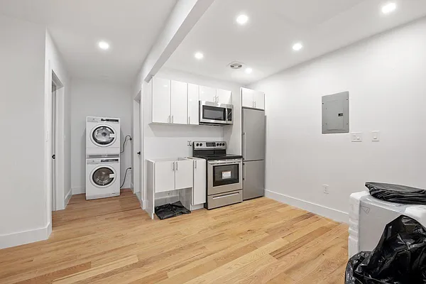 Rented by Compass | media 6