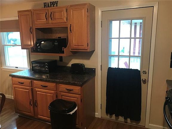5th image of 538 Waterbury Dr