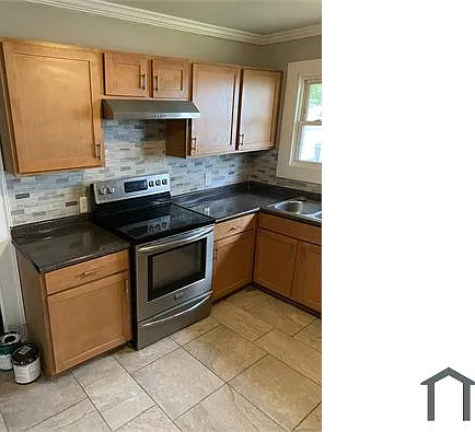 3 bed, 1000 sqft, $2,255 — Photo 2