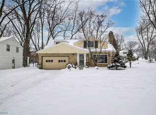 1531 Burlington Rd, Cleveland Heights, OH 44118