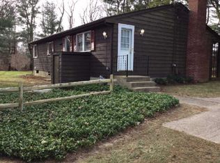 274 Mill Ln, Portsmouth, RI 02871