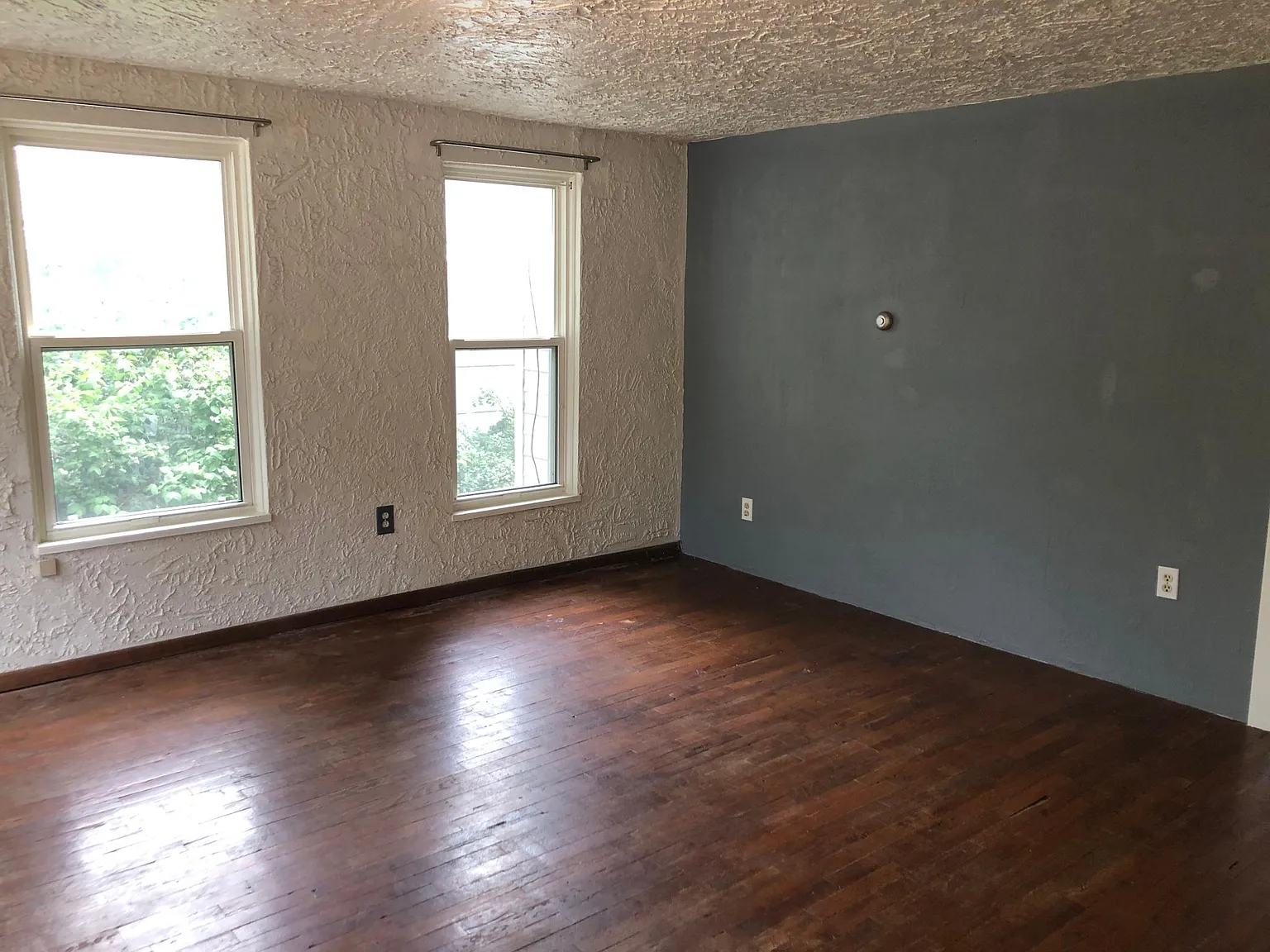 2 bed, 909 sqft, $1,100 — Photo 3
