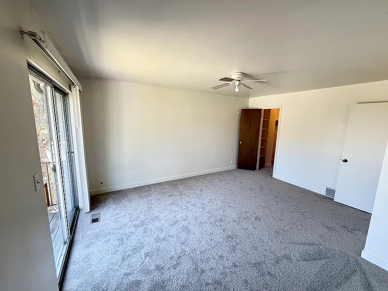 1969 E Parkridge Dr #1969 — Photo 6