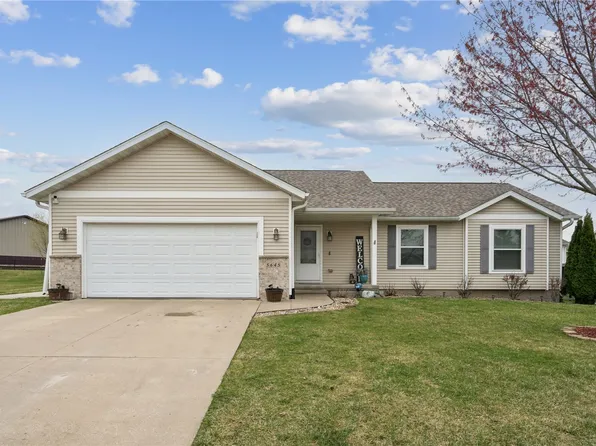 5645 Prairie Hill Ct, Marion, IA 52302