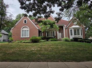 2909 W 125th St, Leawood, KS 66209