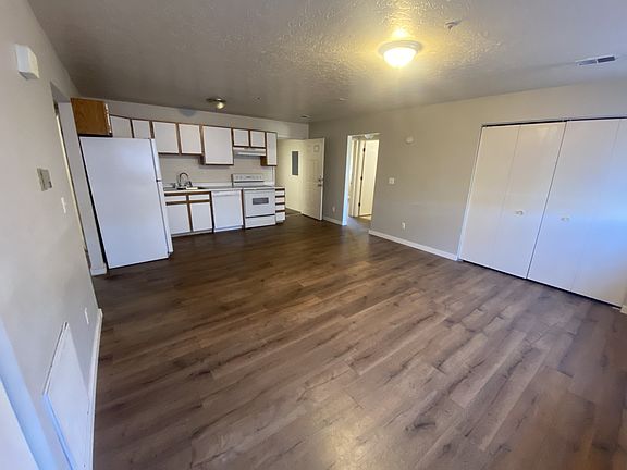3rd image of 1861 10th Ave Unit 2