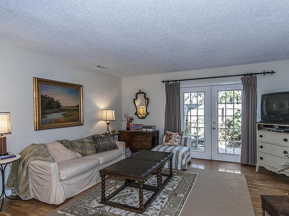 5th image of 243 Stefan Dr APT D
