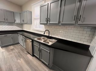 2955 N Spaulding Ave APT 2F, Chicago, IL 60618