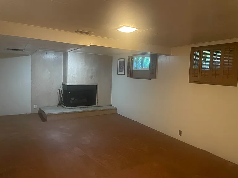 1530 E Gregson Ave — Photo 15