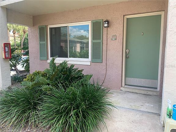 4th image of 151 Oyster Bay Cir APT 100