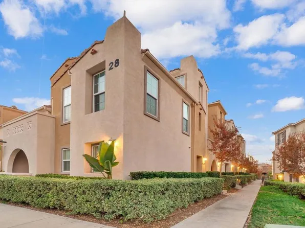 747 Almond Rd, San Marcos, CA 92078