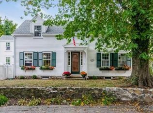 23 Rowland St, Marblehead, MA 01945