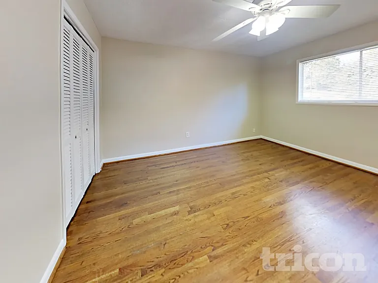 543 Barbashela Cir — Photo 13