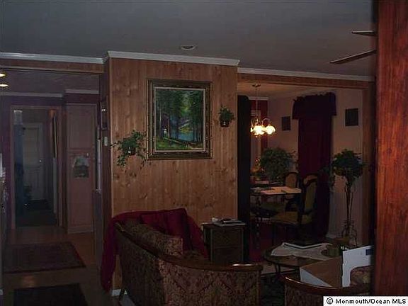 5th image of 16 Adair Dr
