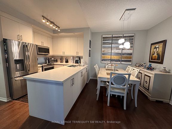 3rd image of 21 Grand Magazine St #809