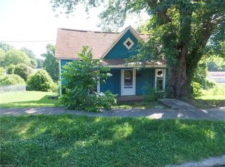 522 Greenwood St, Eden, NC 27288
