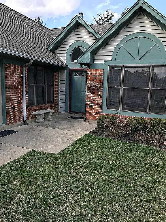 4946 Field Point Ct photo 1