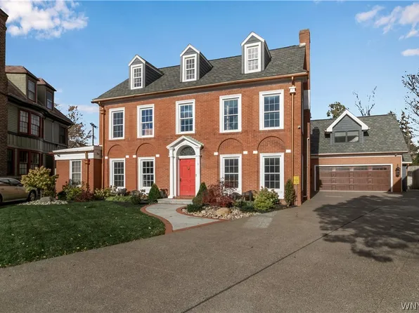 19 Dorchester Rd, Buffalo, NY 14222