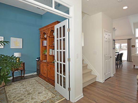 4th image of 33158 Brookcrest Pl