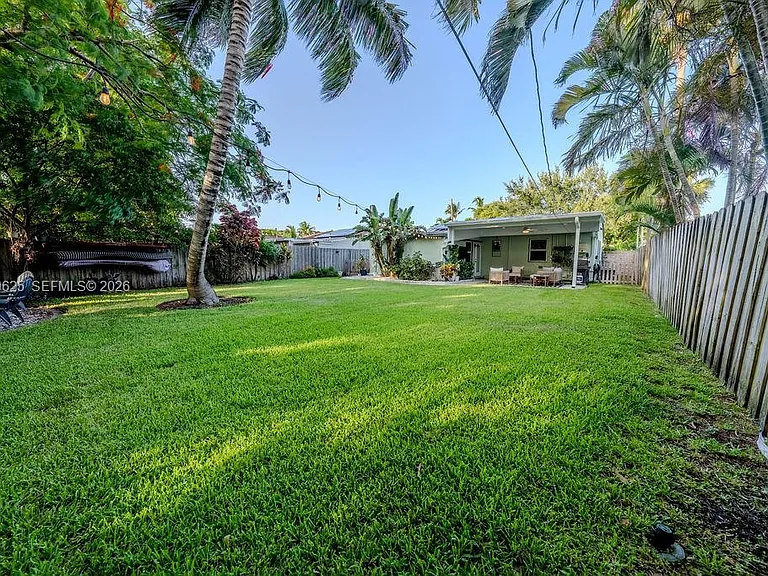 1305 NW 5th Ave — Photo 33