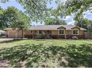 304 N Woodlawn St, Wichita, KS 67208