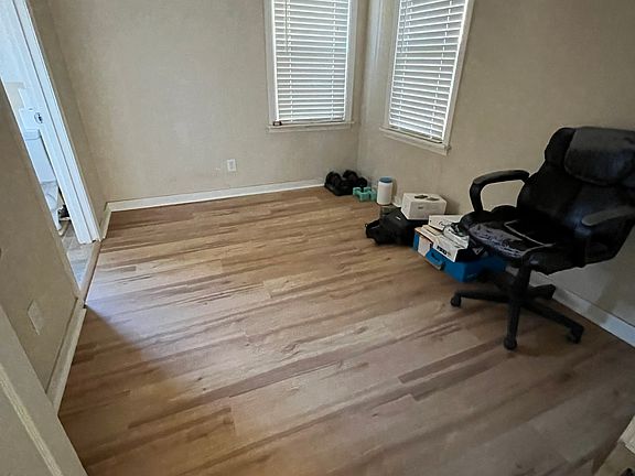 5th image of 1160 Santa Fe Ave