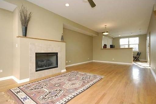 2nd image of 6951 N Western Ave Unit G