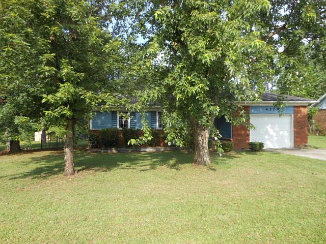 1st image of 4329 Parkwood Dr