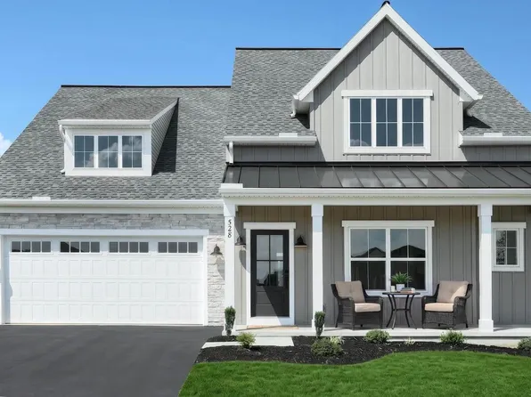 528 Winding Creek Blvd, Annville, PA 17003