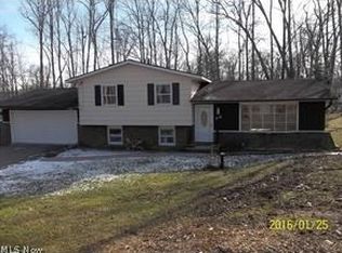 618 Lynnview St NE, Hartville, OH 44632
